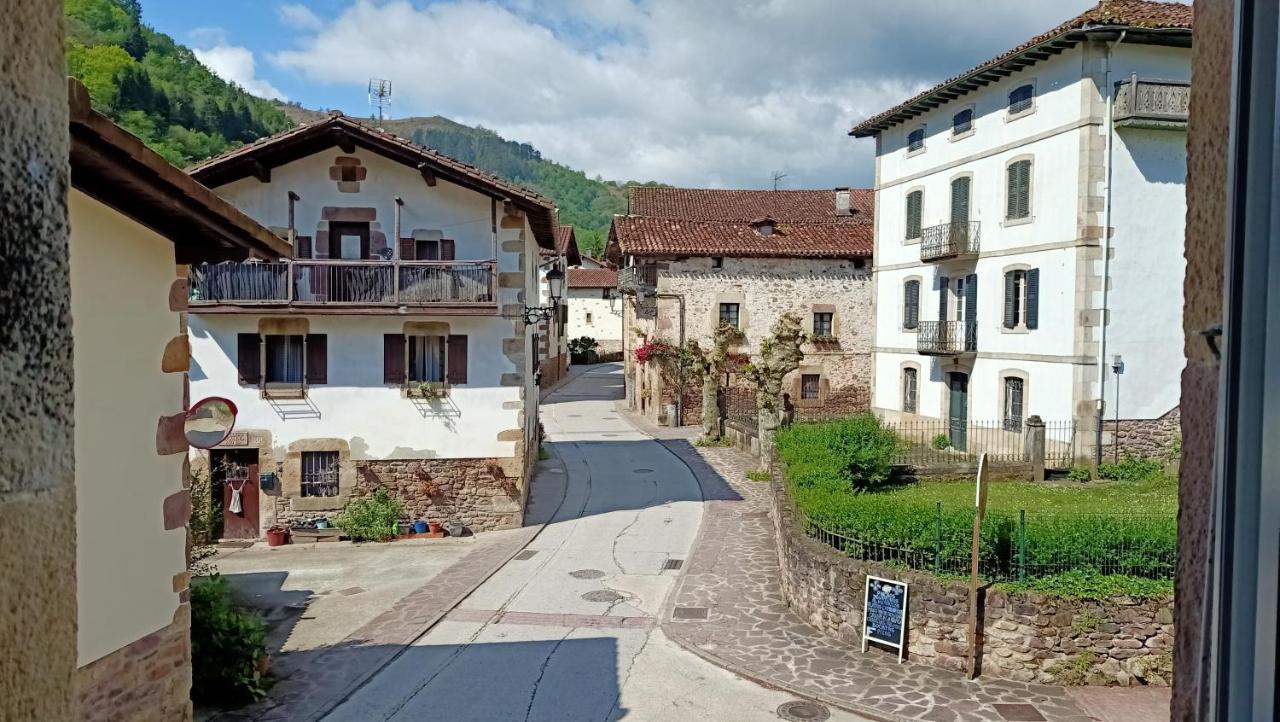 Tresanea Apartamentos Ituren Exterior foto